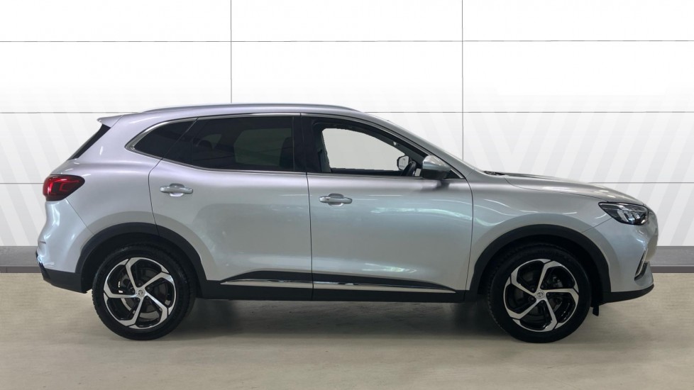 MG HS 1.5 T-GDI Trophy 5dr Petrol Hatchback - Image 5