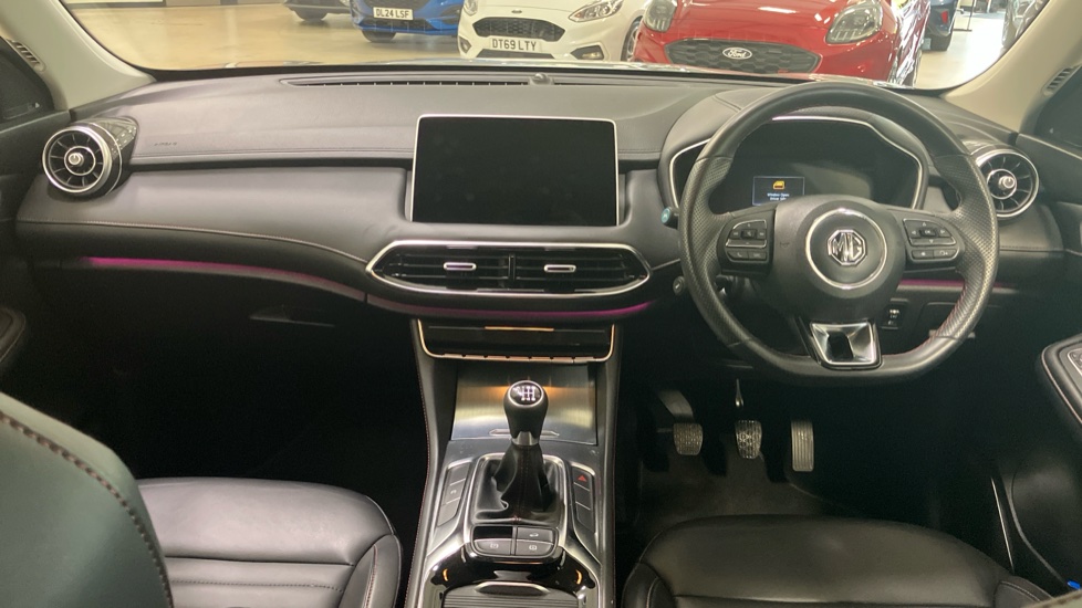MG HS 1.5 T-GDI Trophy 5dr Petrol Hatchback - Image 10