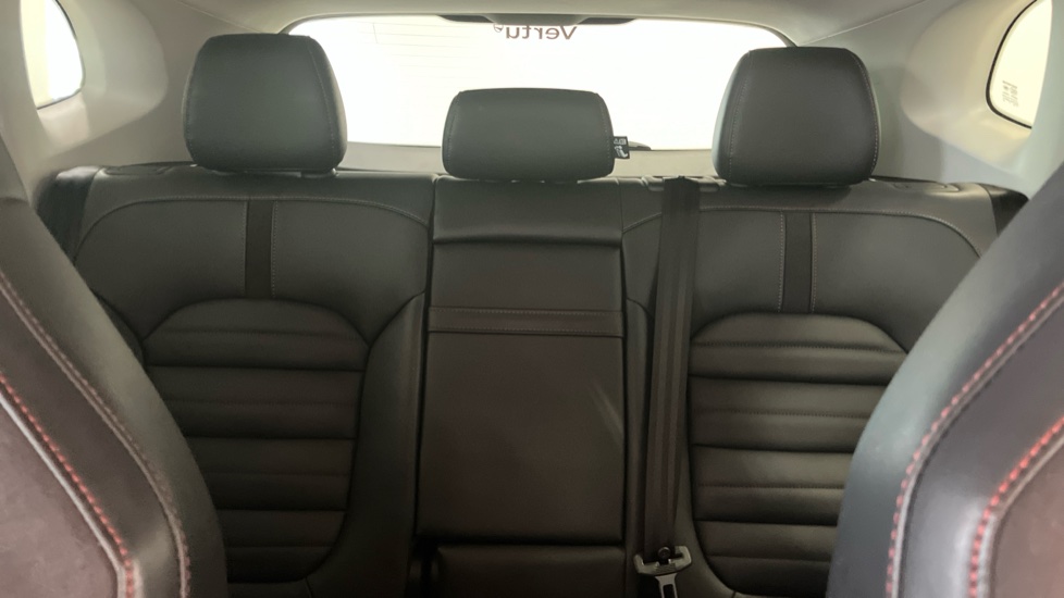 MG HS 1.5 T-GDI Trophy 5dr Petrol Hatchback - Image 15
