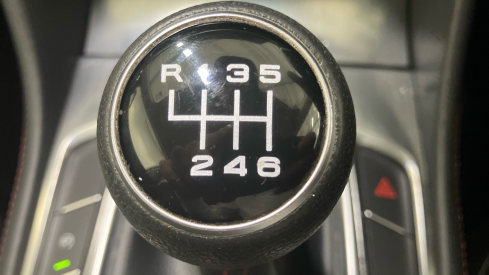 MG HS 1.5 T-GDI Trophy 5dr Petrol Hatchback - Image 26