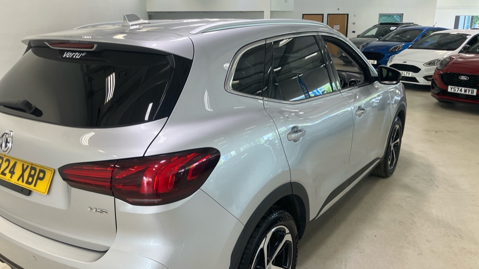 MG HS 1.5 T-GDI Trophy 5dr Petrol Hatchback - Image 37