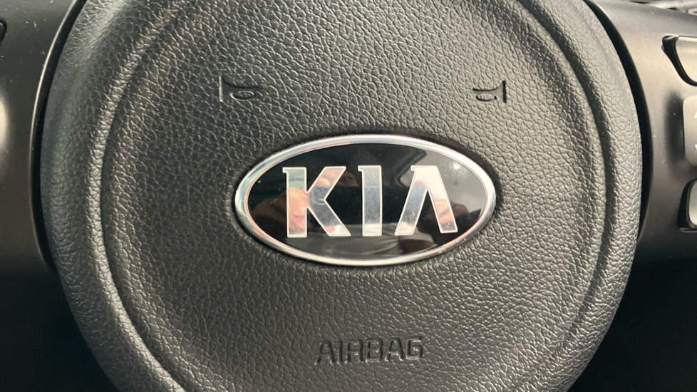 Kia Sorento 2.2 CRDi KX-3 5dr Auto Diesel Station Wagon - Image 30