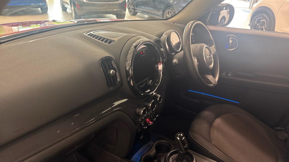 MINI Countryman 1.5 Cooper Classic 5dr Auto Petrol Hatchback - Image 9