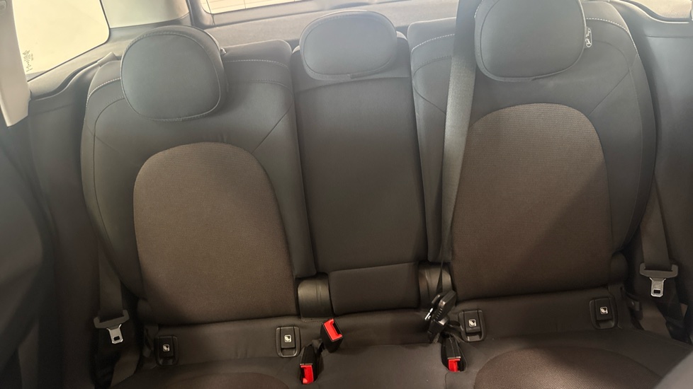 MINI Countryman 1.5 Cooper Classic 5dr Auto Petrol Hatchback - Image 15