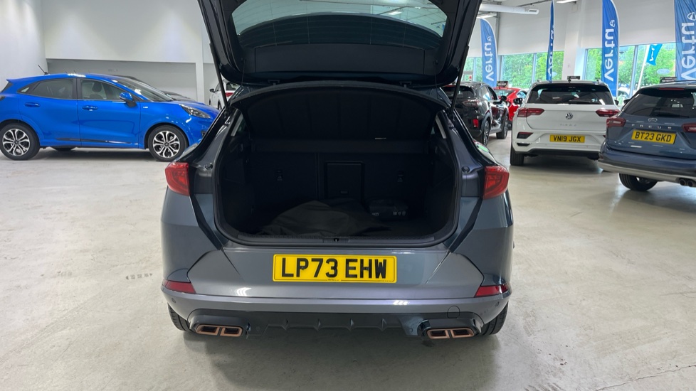 CUPRA Formentor 1.4 eHybrid 204 V1 5dr DSG Estate - Image 4