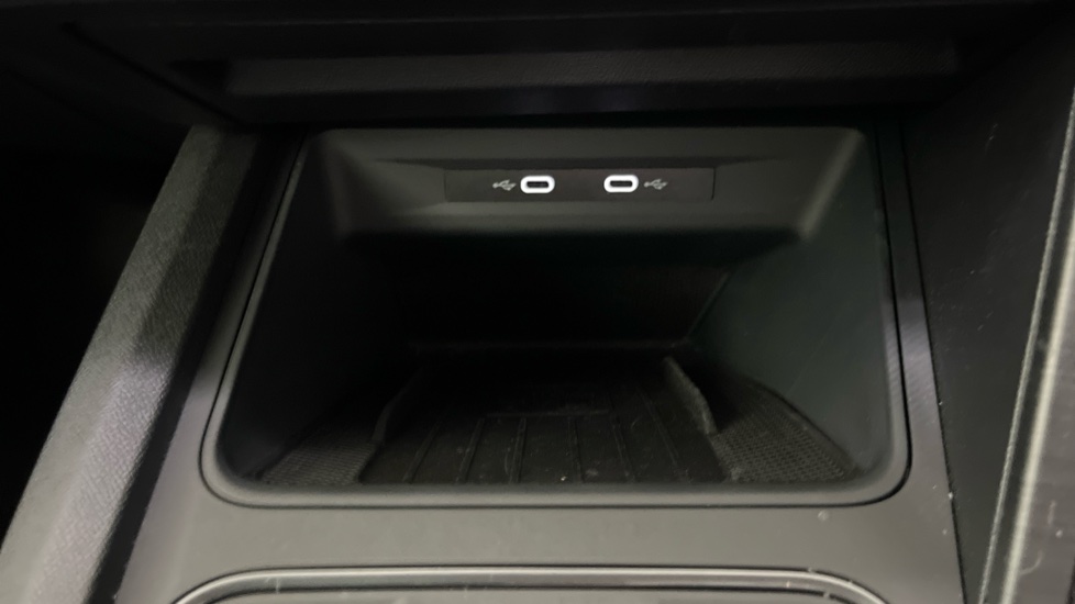 CUPRA Formentor 1.4 eHybrid 204 V1 5dr DSG Estate - Image 30