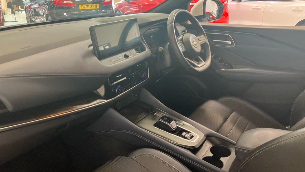 Nissan Qashqai 1.5 E-Power Tekna 5dr Auto Hybrid Hatchback - Image 9