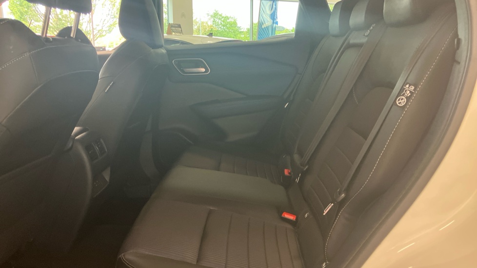 Nissan Qashqai 1.5 E-Power Tekna 5dr Auto Hybrid Hatchback - Image 16