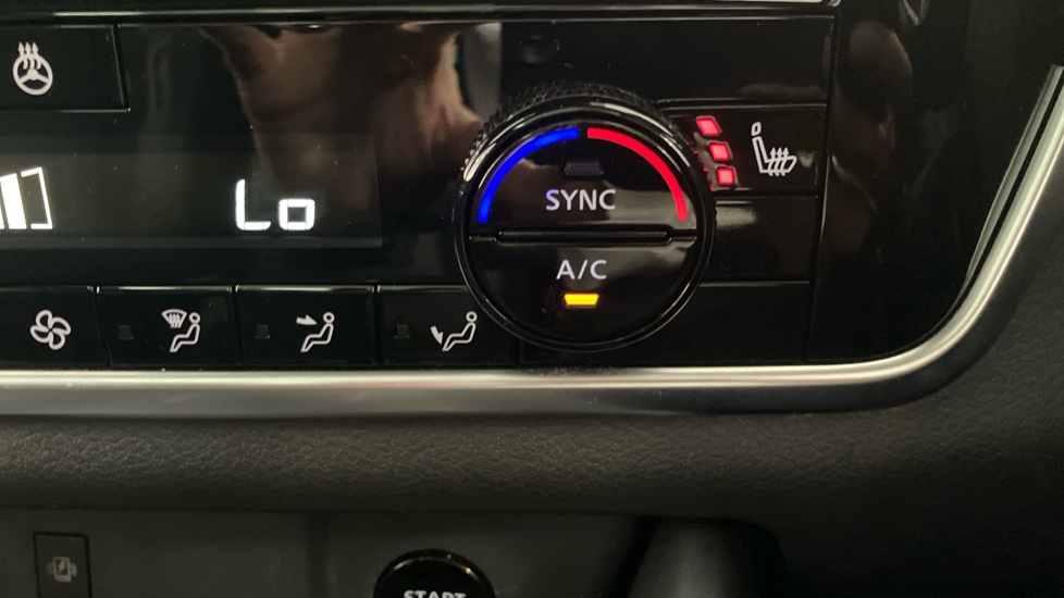 Nissan Qashqai 1.5 E-Power Tekna 5dr Auto Hybrid Hatchback - Image 24