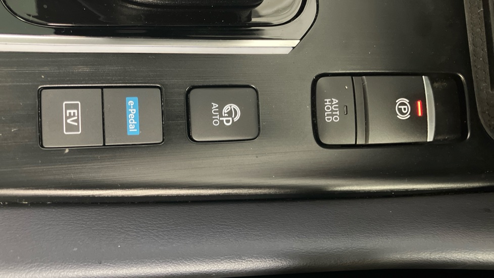 Nissan Qashqai 1.5 E-Power Tekna 5dr Auto Hybrid Hatchback - Image 28