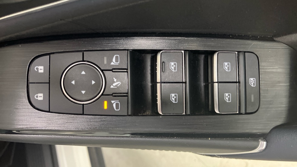 Nissan Qashqai 1.5 E-Power Tekna 5dr Auto Hybrid Hatchback - Image 35