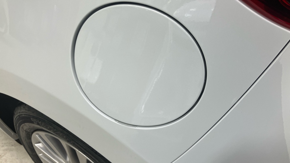 Mazda 2 1.5 Skyactiv G Exclusive-Line 5dr Auto Petrol Hatchback - Image 27