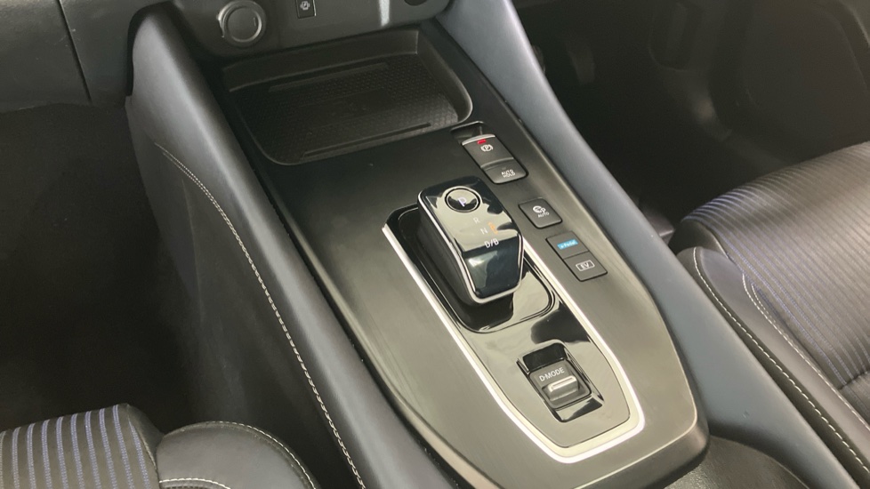 Nissan Qashqai 1.5 E-Power Tekna 5dr Auto Hybrid Hatchback - Image 13