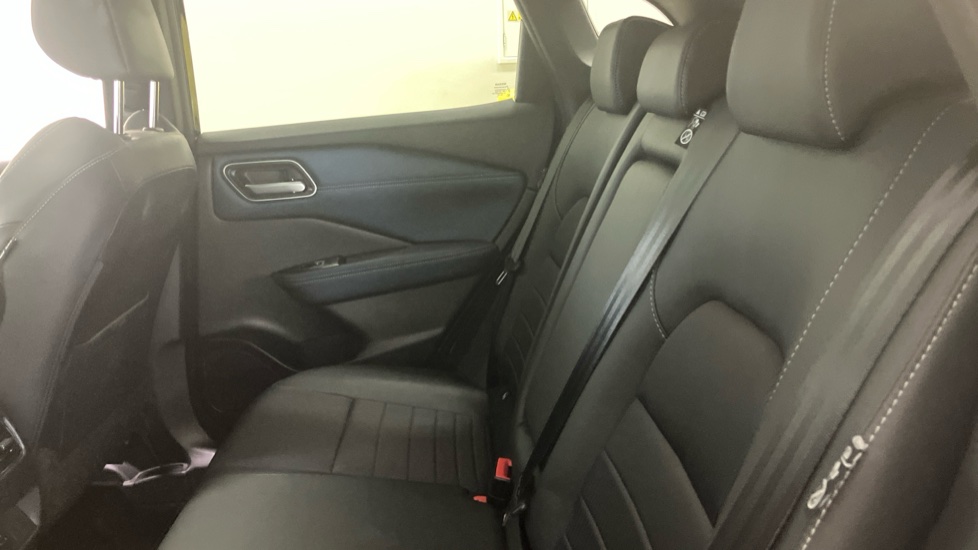 Nissan Qashqai 1.5 E-Power Tekna 5dr Auto Hybrid Hatchback - Image 16