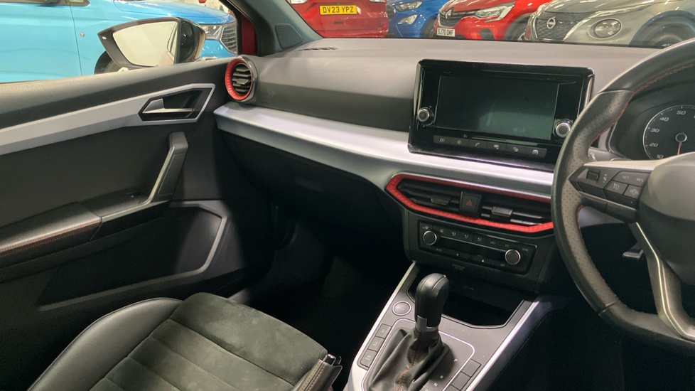 SEAT Arona 1.0 TSI 110 FR Edition 5dr DSG Petrol Hatchback - Image 14