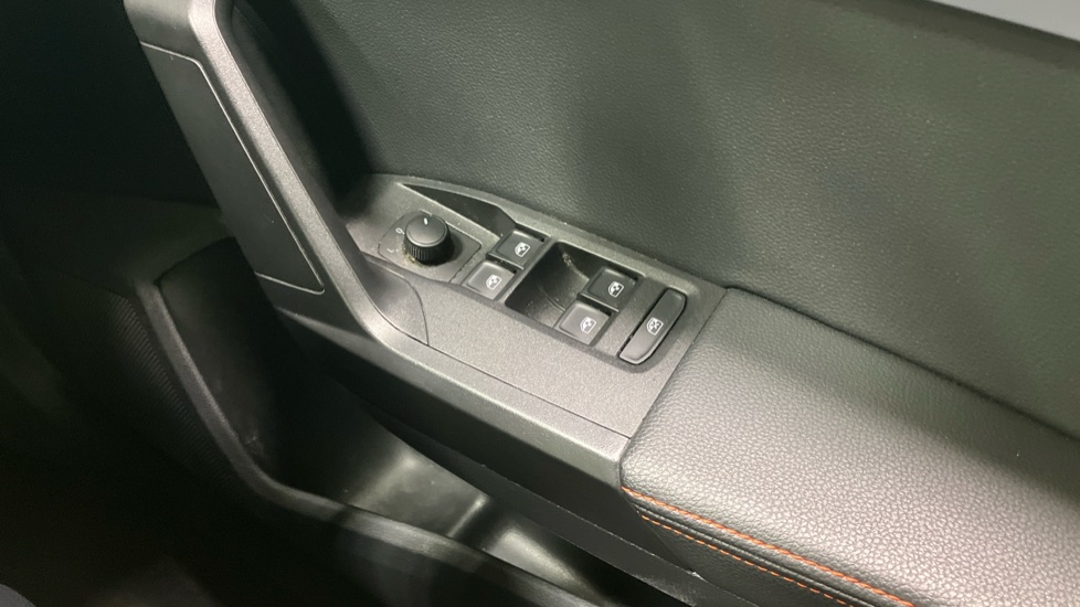 SEAT Arona 1.0 TSI 110 FR Edition 5dr DSG Petrol Hatchback - Image 30