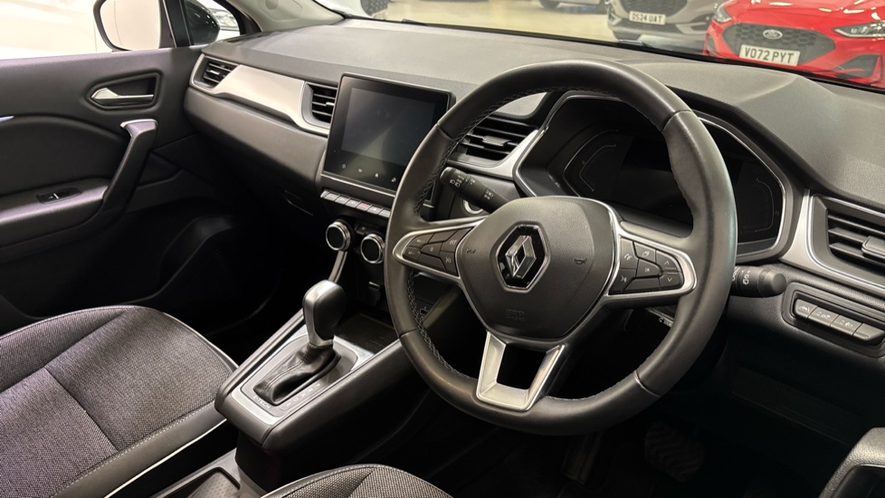 Renault Captur 1.6 E-Tech full hybrid 145 Techno 5dr Auto Hybrid Hatchback - Image 11