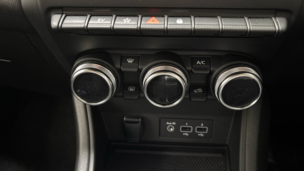 Renault Captur 1.6 E-Tech full hybrid 145 Techno 5dr Auto Hybrid Hatchback - Image 24
