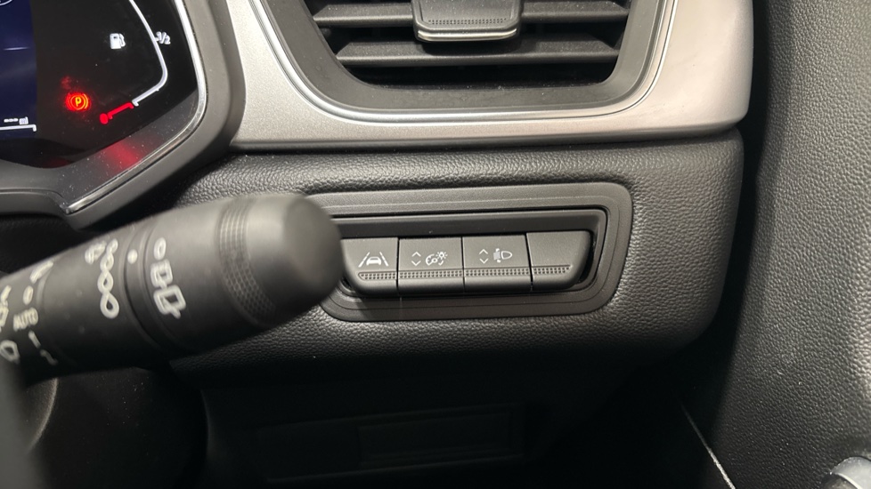 Renault Captur 1.6 E-Tech full hybrid 145 Techno 5dr Auto Hybrid Hatchback - Image 43