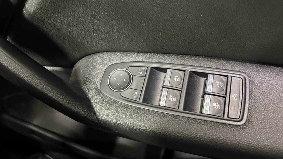 Renault Captur 1.6 E-Tech full hybrid 145 Techno 5dr Auto Hybrid Hatchback - Image 44