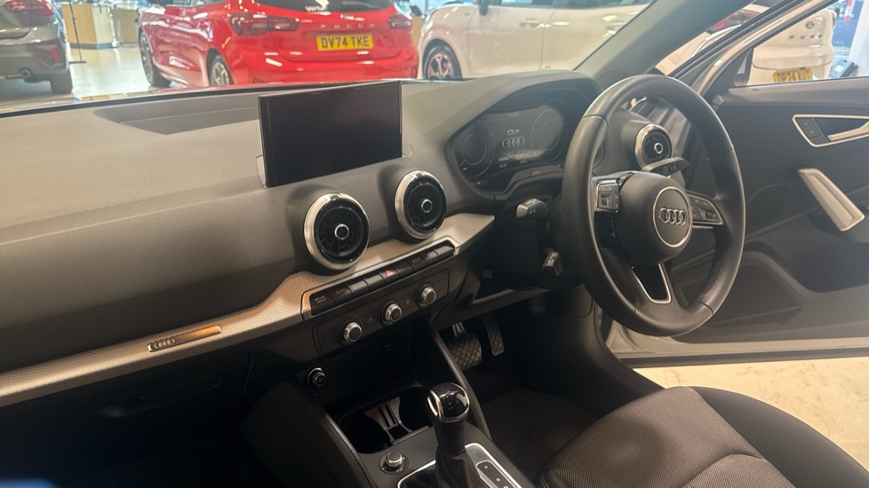 Audi Q2 35 TFSI Sport 5dr S Tronic Petrol Estate - Image 9