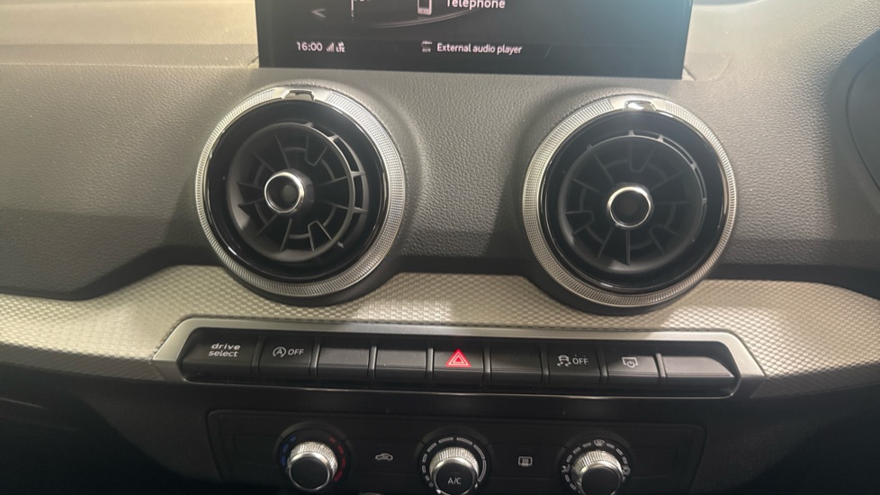 Audi Q2 35 TFSI Sport 5dr S Tronic Petrol Estate - Image 35