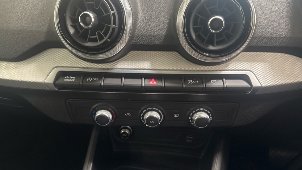 Audi Q2 35 TFSI Sport 5dr S Tronic Petrol Estate - Image 36