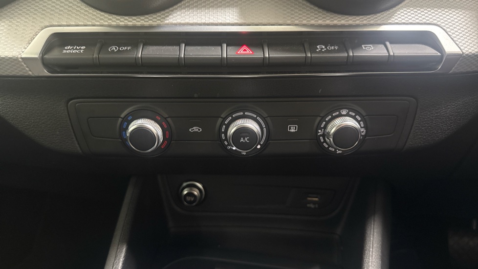 Audi Q2 35 TFSI Sport 5dr S Tronic Petrol Estate - Image 37