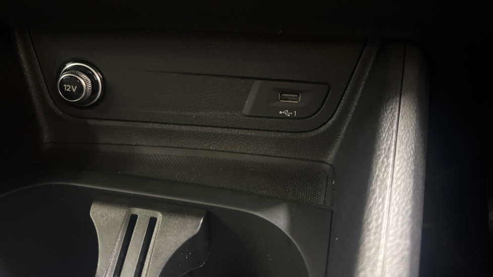 Audi Q2 35 TFSI Sport 5dr S Tronic Petrol Estate - Image 38
