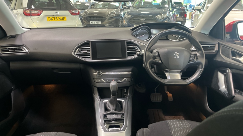 Peugeot 308 1.2 PureTech 130 Allure 5dr EAT6 Petrol Hatchback - Image 10