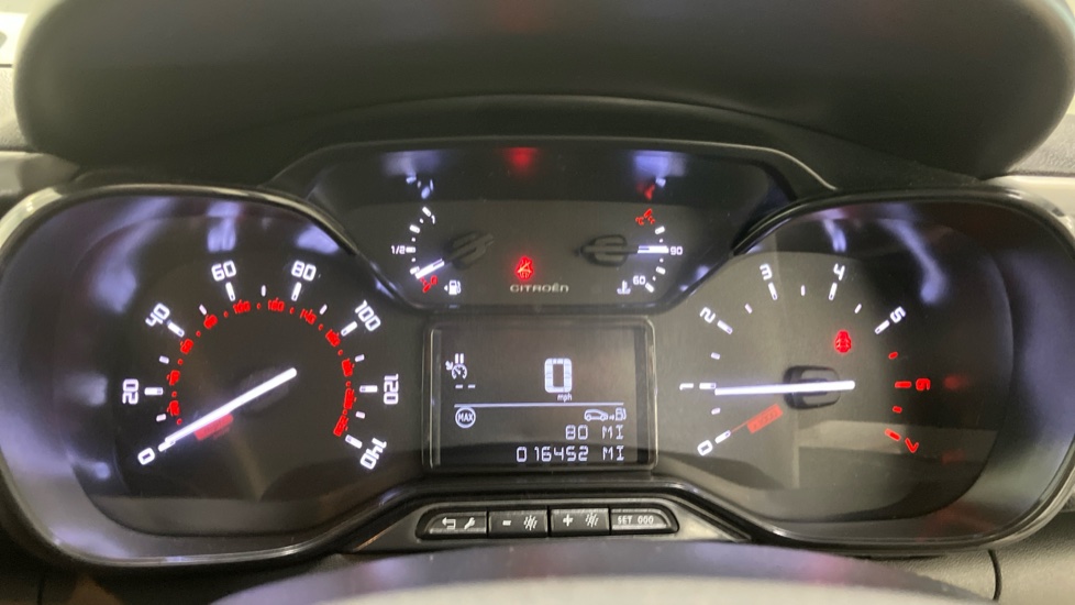 Citroen C3 1.2 PureTech Plus 5dr Petrol Hatchback - Image 18