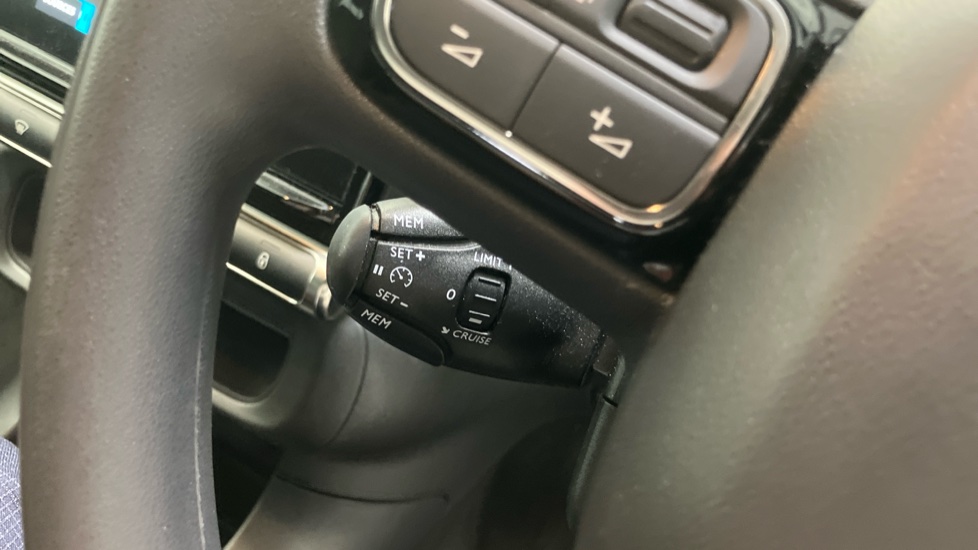 Citroen C3 1.2 PureTech Plus 5dr Petrol Hatchback - Image 23