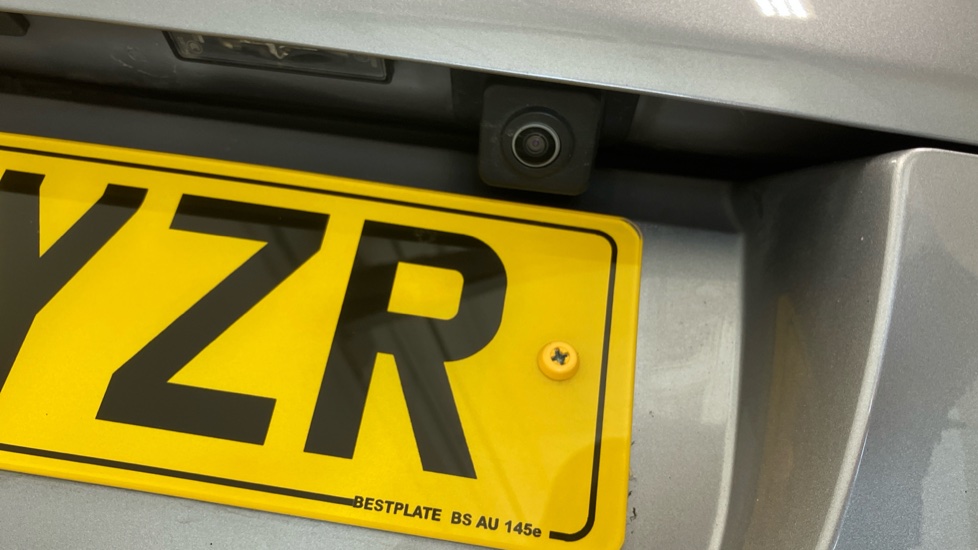 Citroen C3 1.2 PureTech Plus 5dr Petrol Hatchback - Image 30
