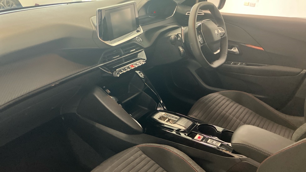 Peugeot 208 1.2 PureTech 100 Active Premium + 5dr EAT8 Petrol Hatchback - Image 9