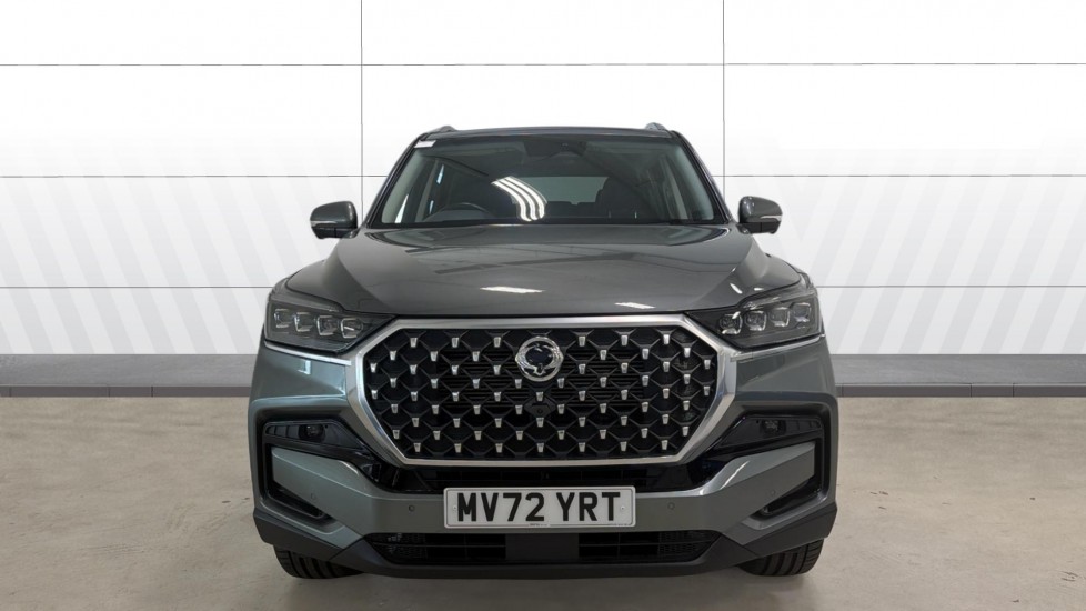 Ssangyong Rexton 2.2 Ultimate 5dr Auto Diesel Estate - Image 3
