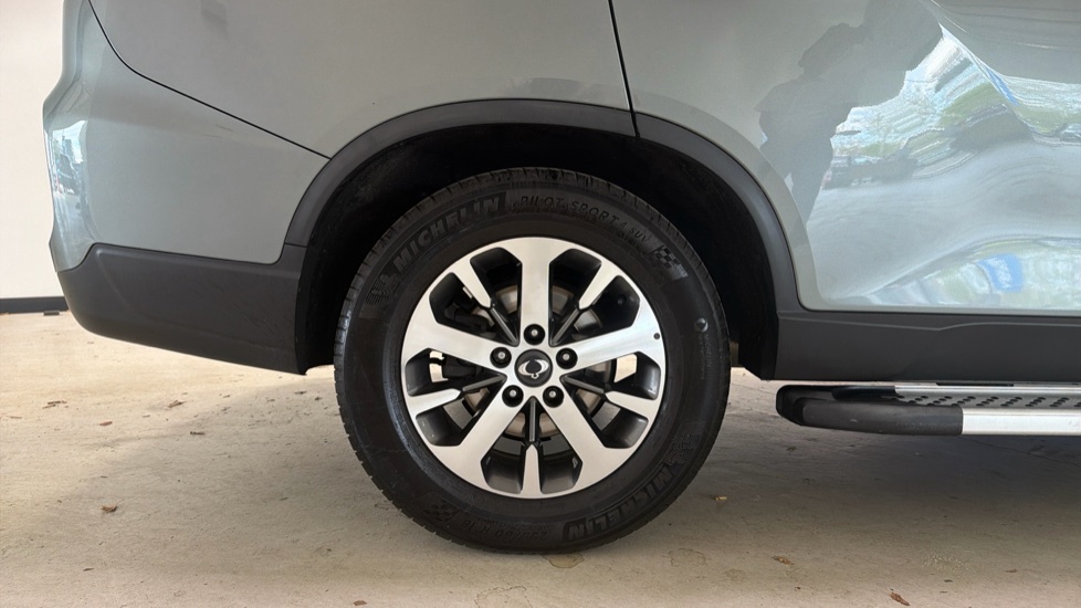 Ssangyong Rexton 2.2 Ultimate 5dr Auto Diesel Estate - Image 7