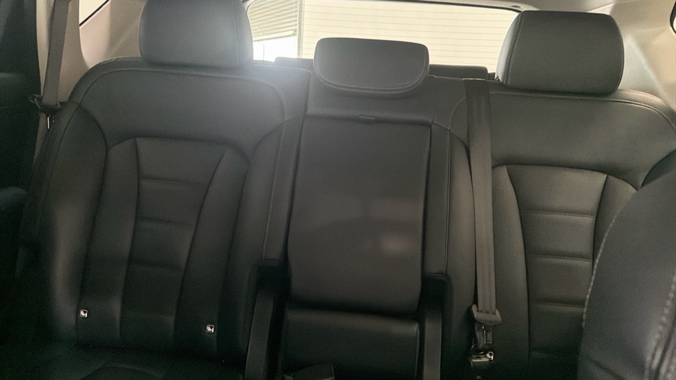 Ssangyong Rexton 2.2 Ultimate 5dr Auto Diesel Estate - Image 15
