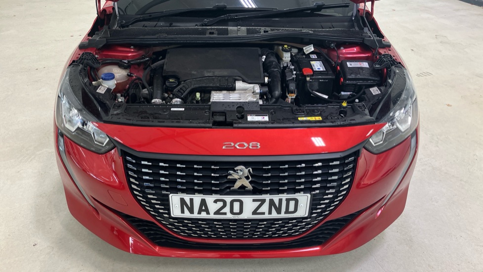 Peugeot 208 1.2 PureTech 100 Allure 5dr Petrol Hatchback - Image 8