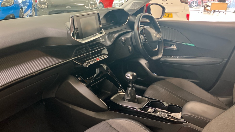 Peugeot 208 1.2 PureTech 100 Allure 5dr Petrol Hatchback - Image 9