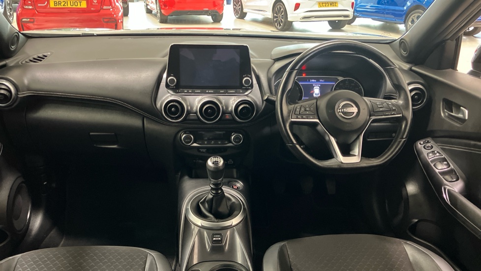 Nissan Juke 1.0 DiG-T 114 N-Connecta 5dr Petrol Hatchback - Image 10