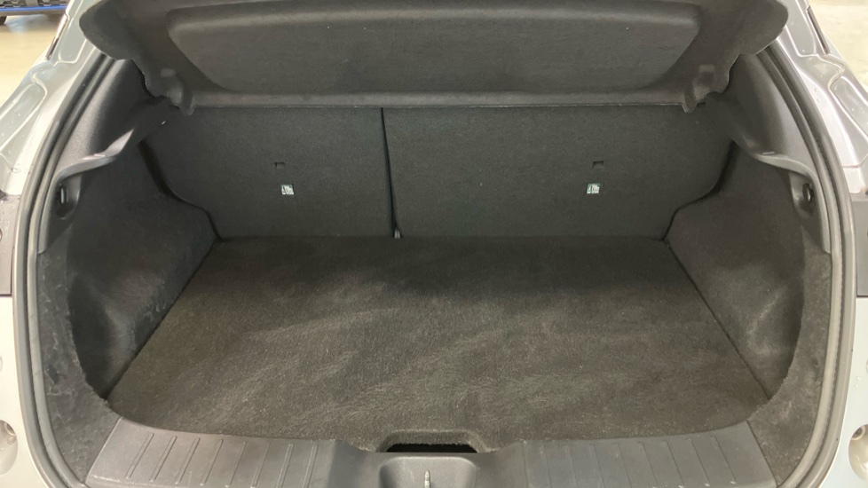Nissan Juke 1.0 DiG-T 114 N-Connecta 5dr Petrol Hatchback - Image 21