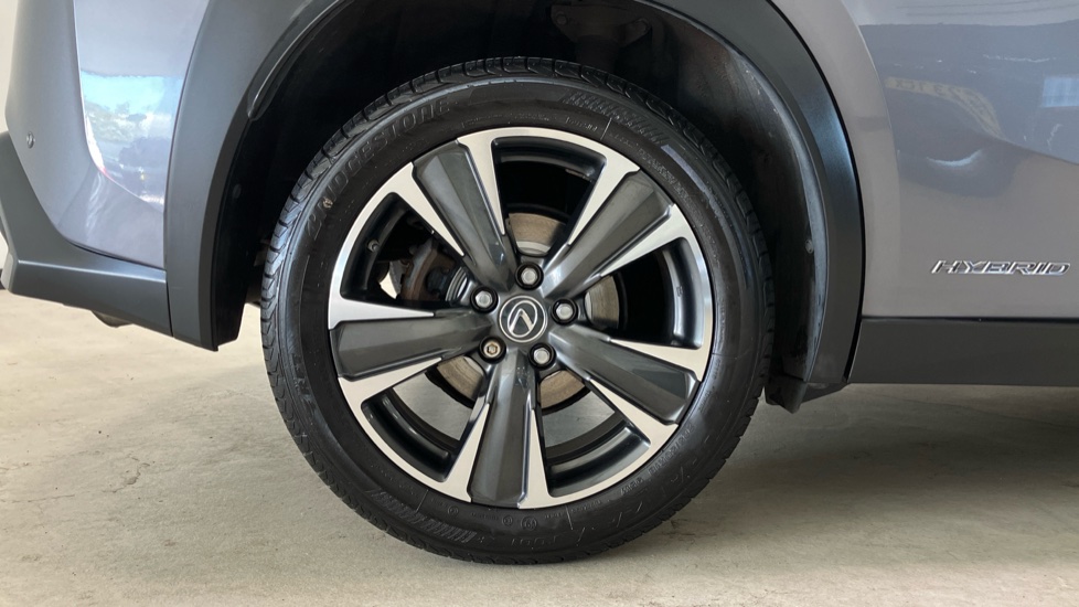 Lexus UX 250h 2.0 5dr CVT [without Nav] Hybrid Hatchback - Image 7