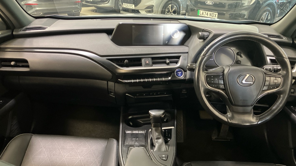 Lexus UX 250h 2.0 5dr CVT [without Nav] Hybrid Hatchback - Image 10