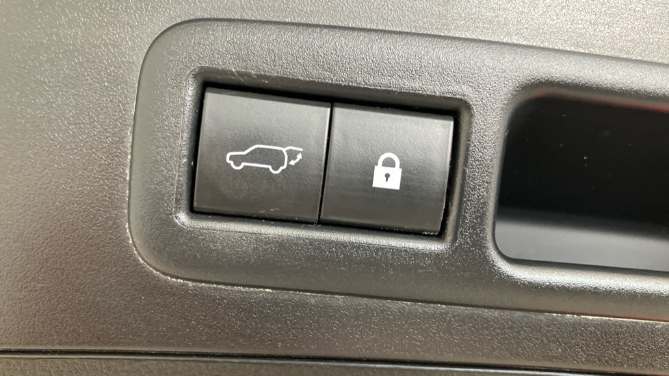 Lexus UX 250h 2.0 5dr CVT [without Nav] Hybrid Hatchback - Image 41