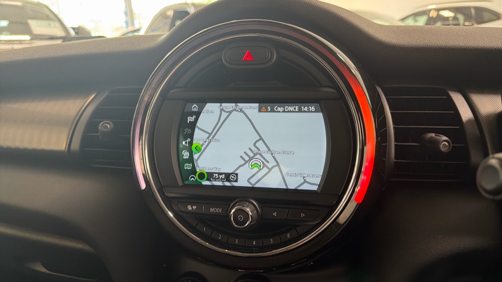 MINI Hatchback 1.5 Cooper Exclusive II 5dr Auto Petrol Hatchback - Image 27