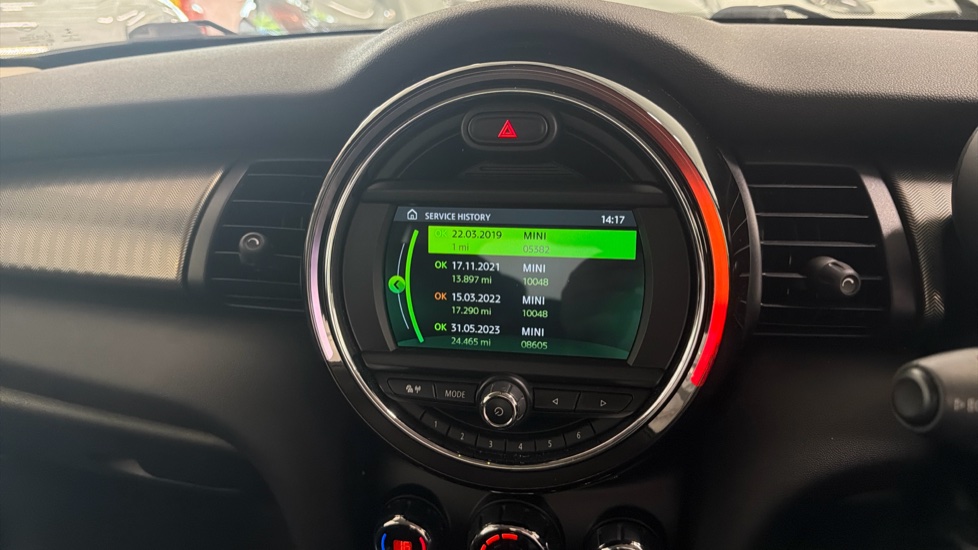 MINI Hatchback 1.5 Cooper Exclusive II 5dr Auto Petrol Hatchback - Image 38