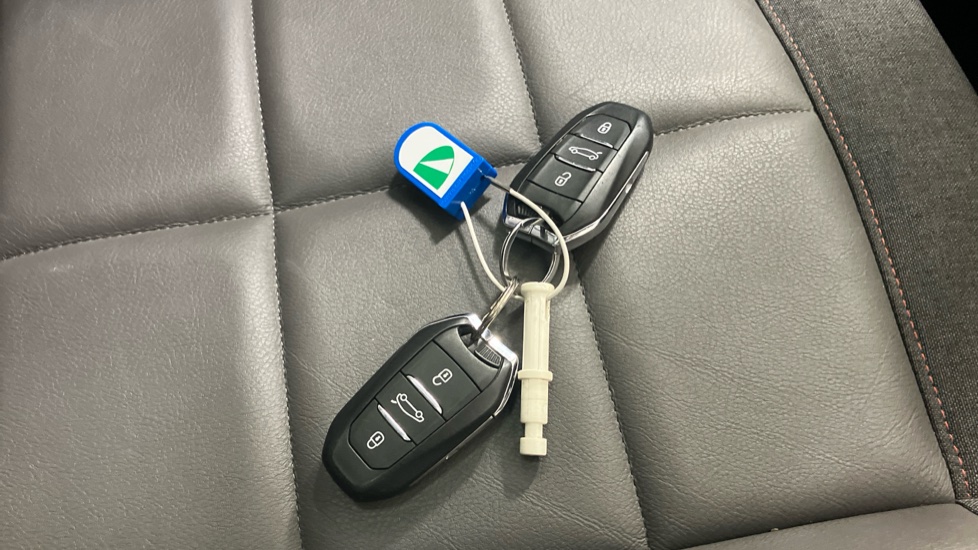 Citroen C5 Aircross 1.6 PureTech 180 Flair Plus 5dr EAT8 Petrol Hatchback - Image 20