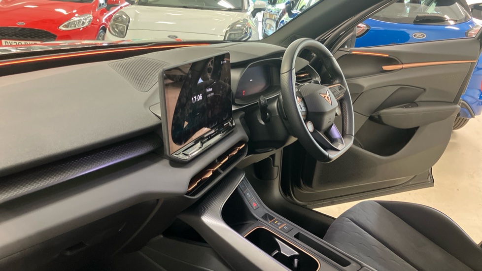 CUPRA Terramar 1.5 eTSI 150 V2 5dr DSG Petrol Hatchback - Image 9