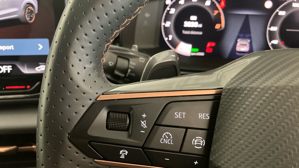 CUPRA Terramar 1.5 eTSI 150 V2 5dr DSG Petrol Hatchback - Image 30