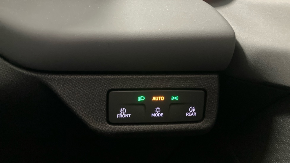 CUPRA Terramar 1.5 eTSI 150 V2 5dr DSG Petrol Hatchback - Image 32